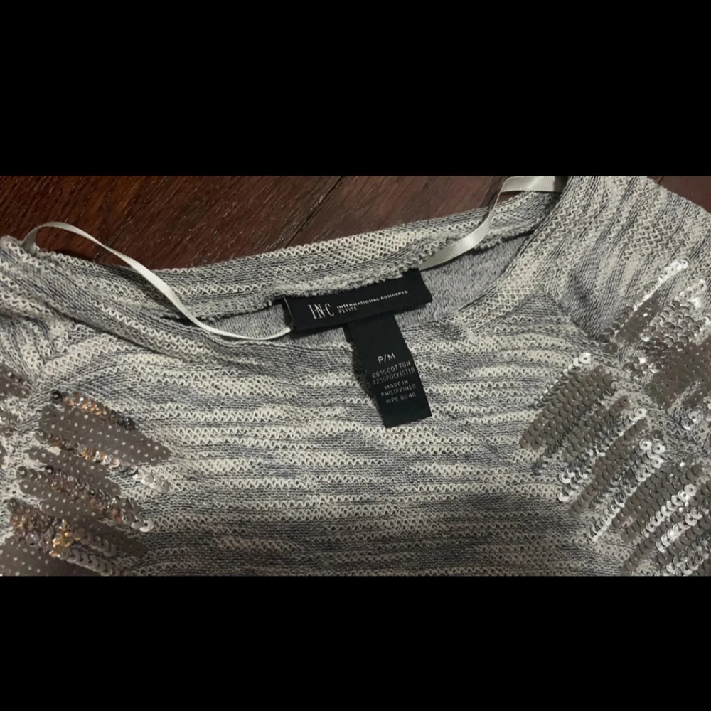 NWT INC International Concepts sz Petite Medium Grey Woven Sequined Sweater - Picture 5 of 6